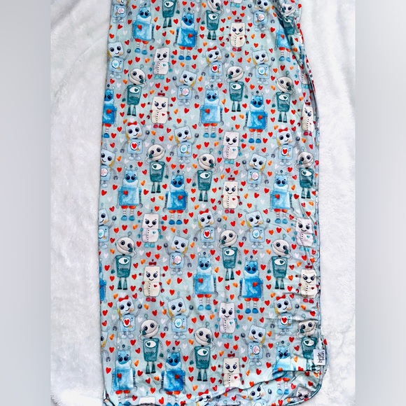 Like new Birdie Bean Blanket - Picture 5 of 6